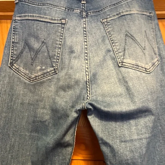 High Waisted Rider Skimp in Sorry I'm Staring MOTHER 31 Jeans - Picture 5 of 7